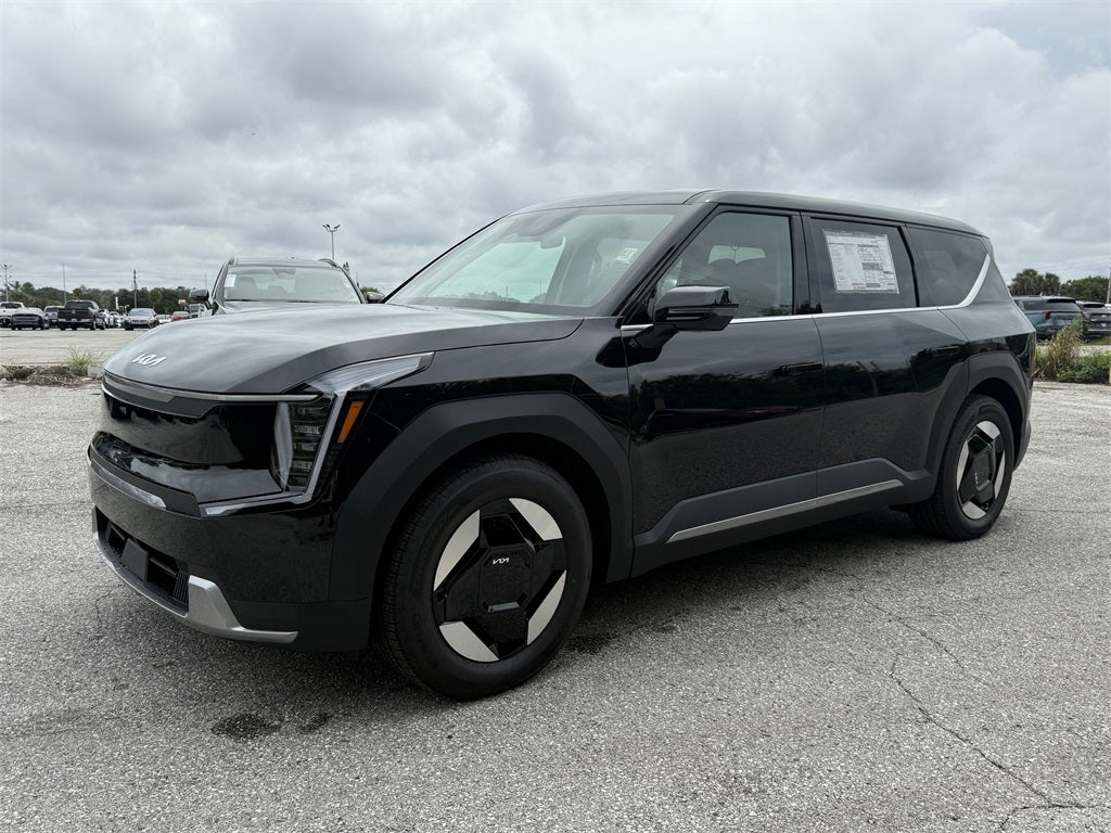 2026 Kia EV9 Light Long Range
