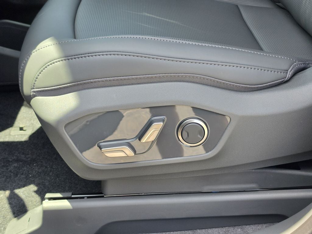 2026 Kia EV9 Light Long Range