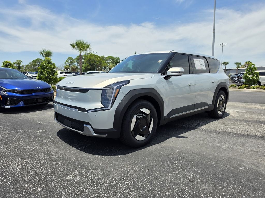 2026 Kia EV9 Light Long Range