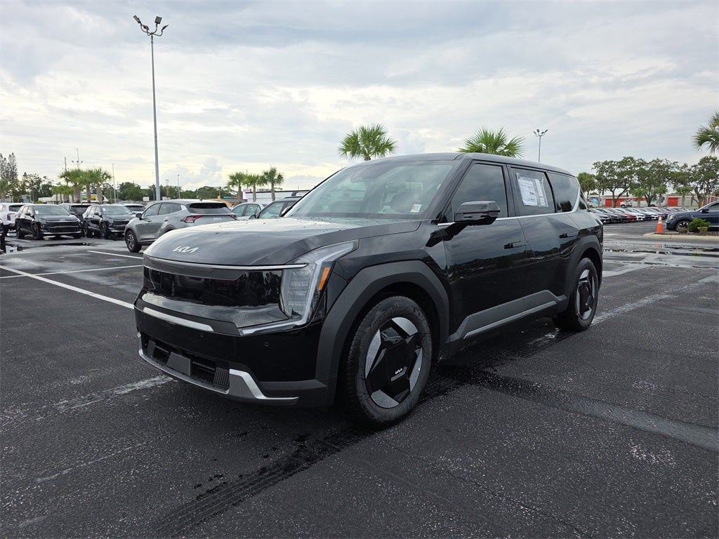 2026 Kia EV9 Light Long Range