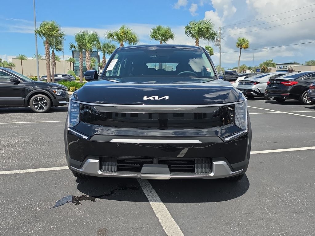 2026 Kia EV9 Light Long Range