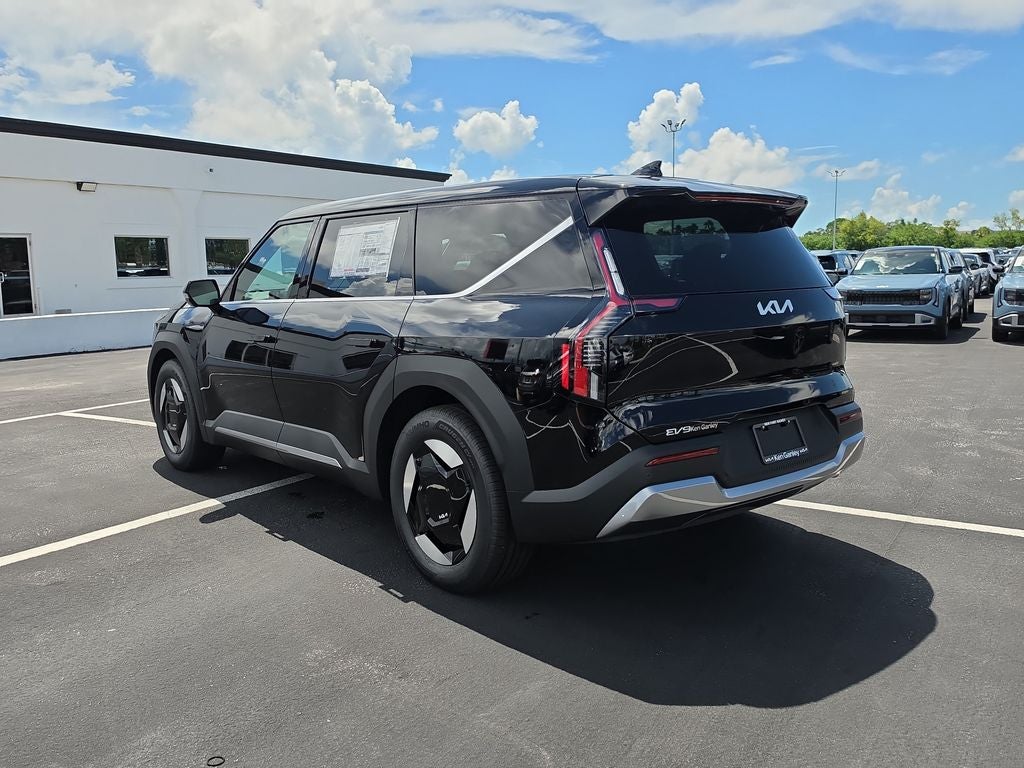 2026 Kia EV9 Light Long Range