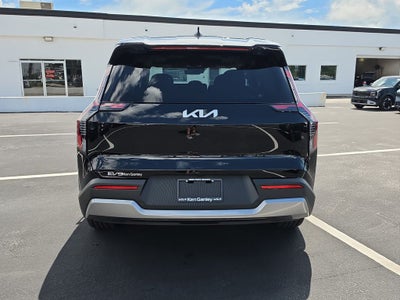 2026 Kia EV9 Light Long Range