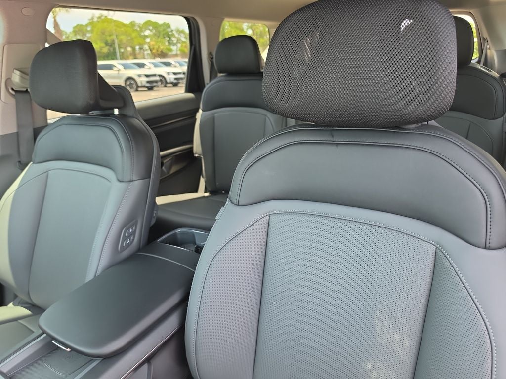 2026 Kia EV9 Light Long Range