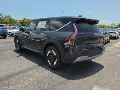 2026 Kia EV9 Light Long Range