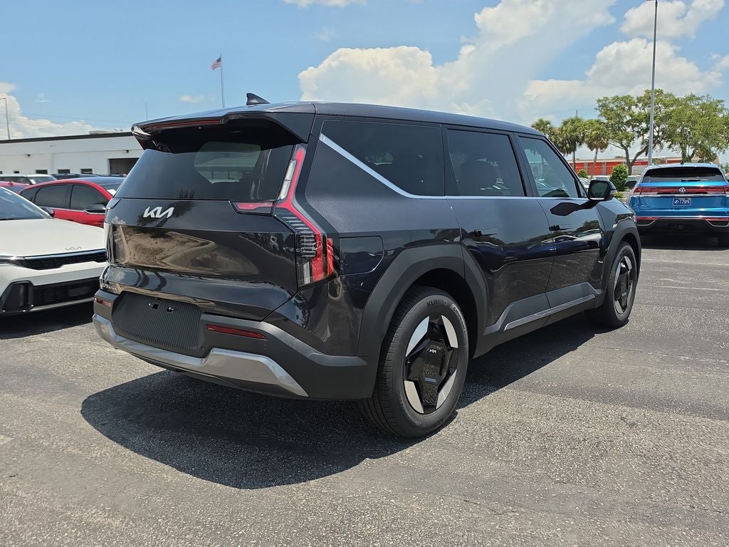 2026 Kia EV9 Light Long Range