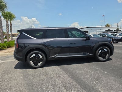 2026 Kia EV9 Light Long Range