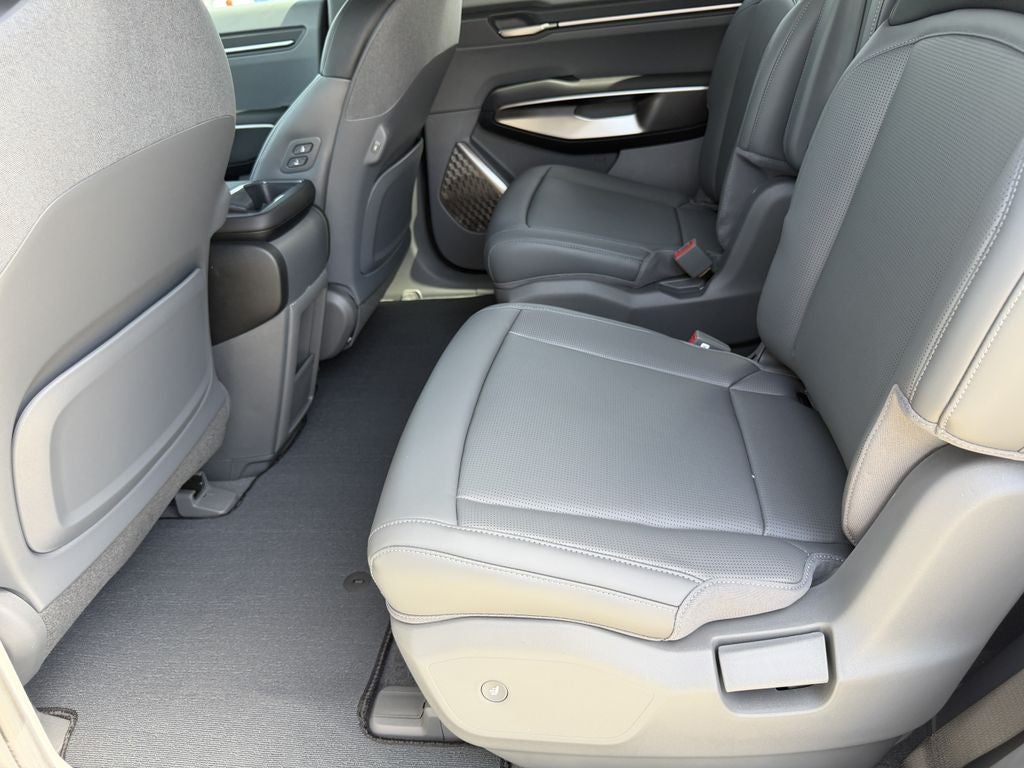 2026 Kia EV9 Light Long Range