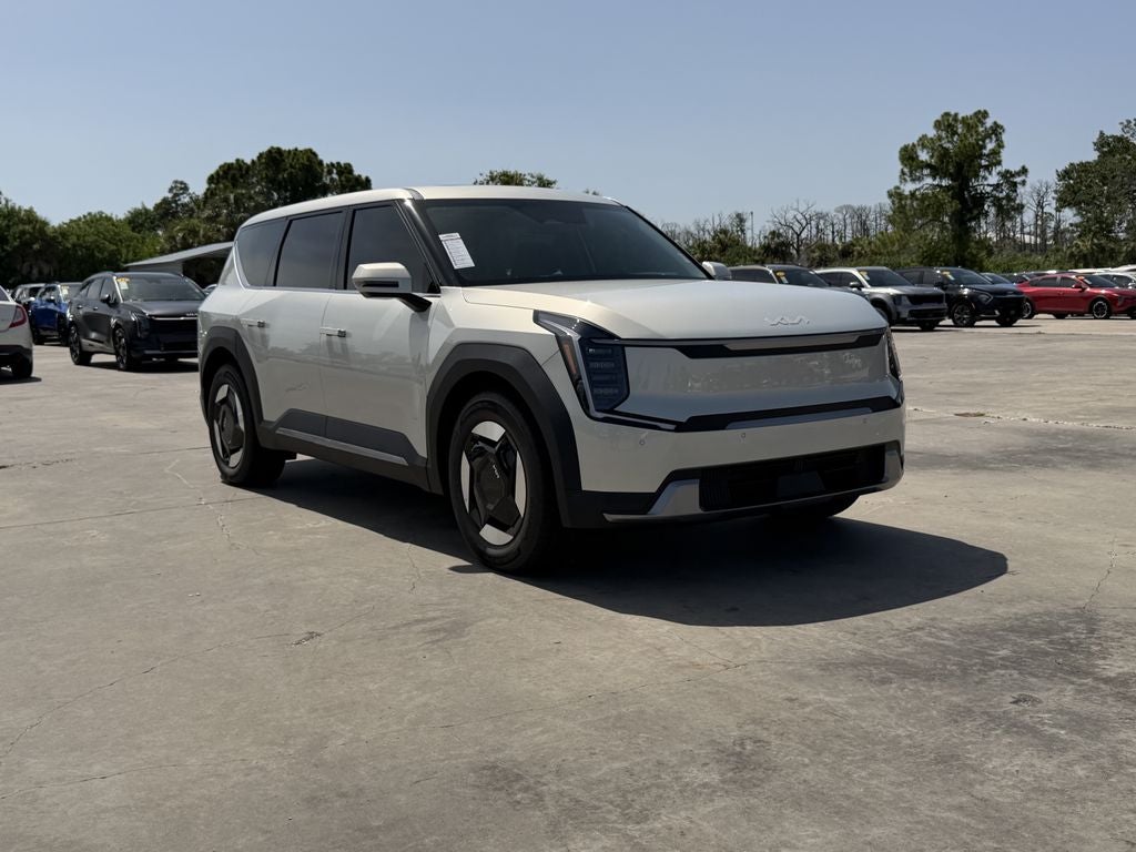 2026 Kia EV9 Light Long Range