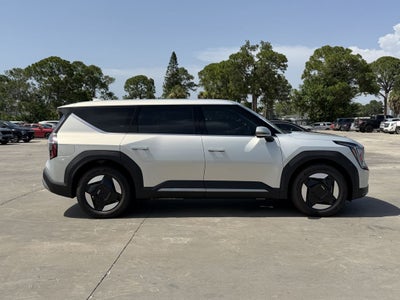 2026 Kia EV9 Light Long Range