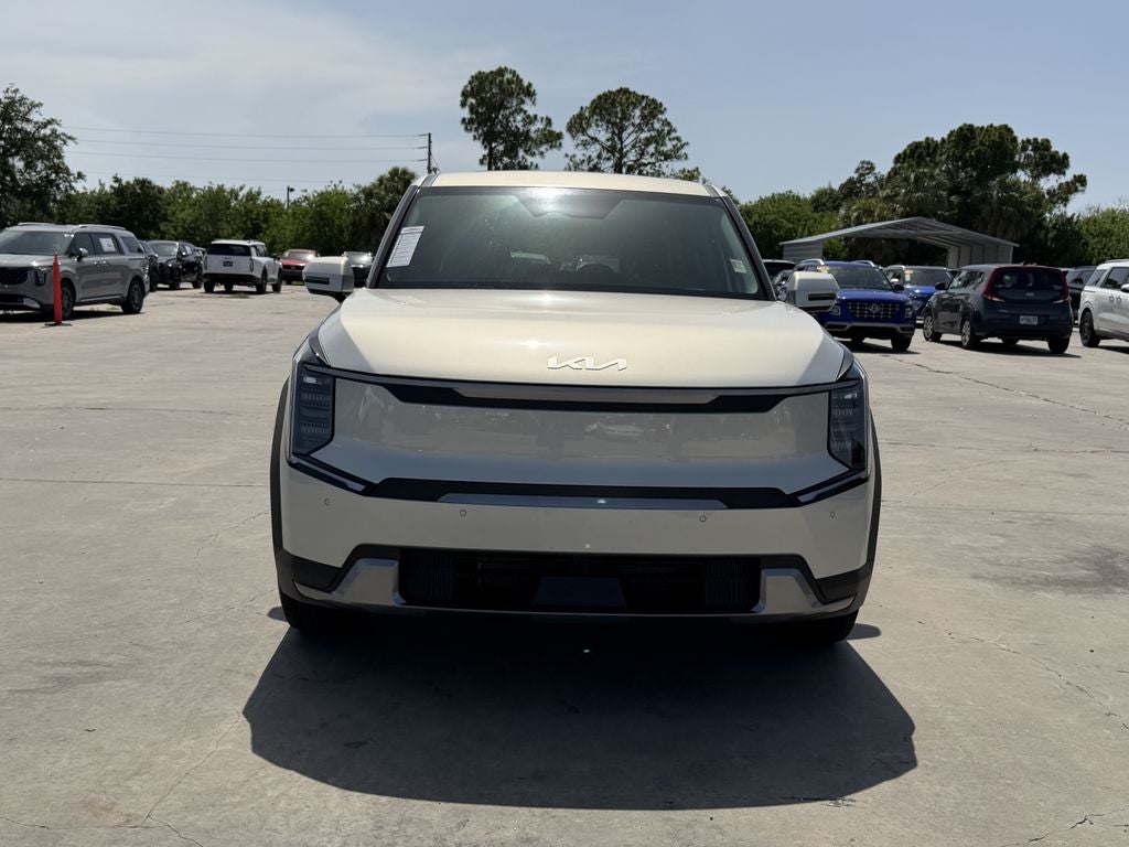 2026 Kia EV9 Light Long Range