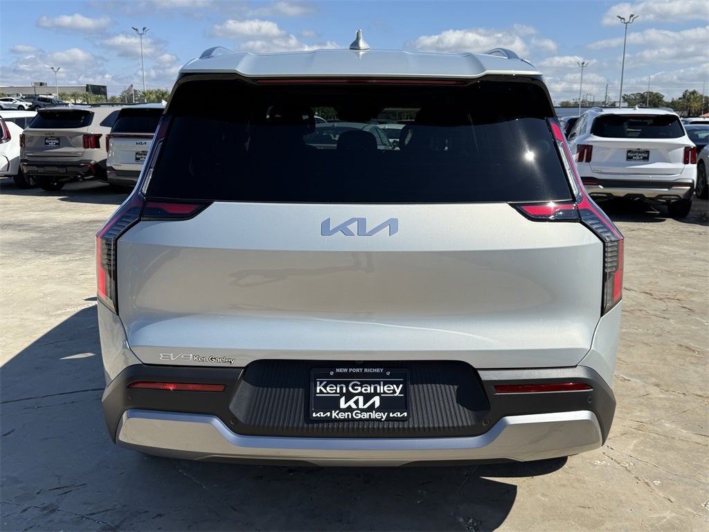 2026 Kia EV9 Wind