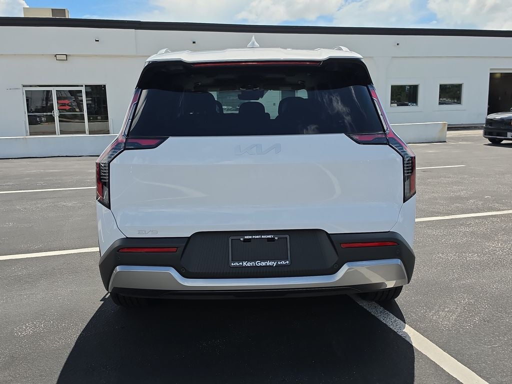 2026 Kia EV9 Wind