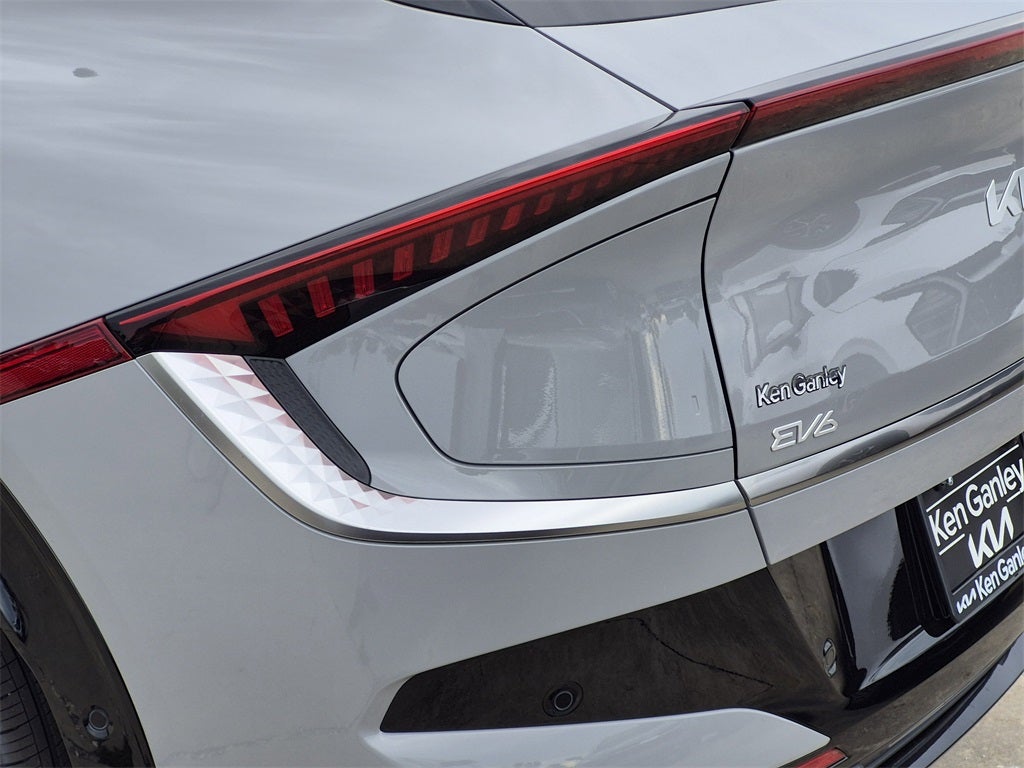 2025 Kia EV6 Wind