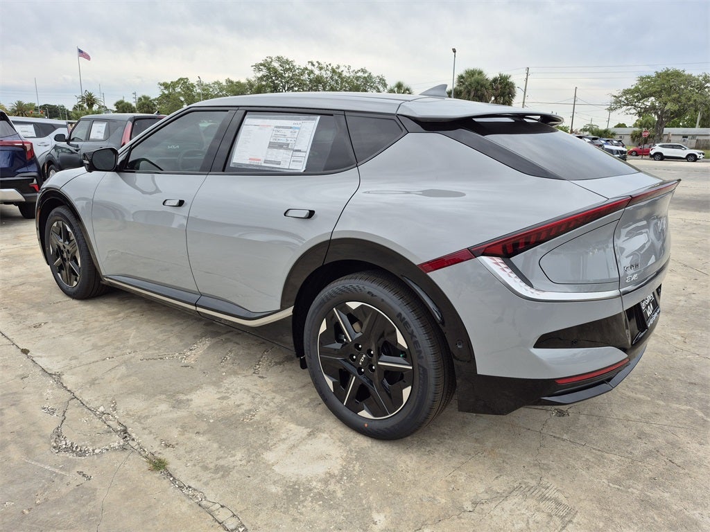 2025 Kia EV6 Wind