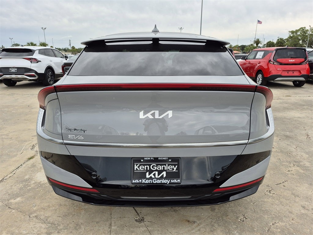2025 Kia EV6 Wind
