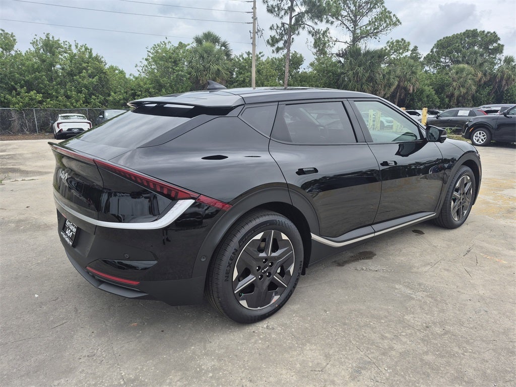 2025 Kia EV6 Light