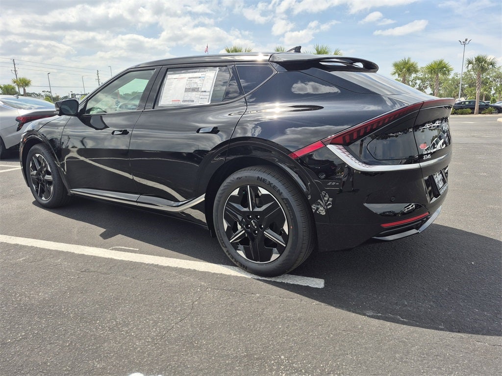 2025 Kia EV6 Wind