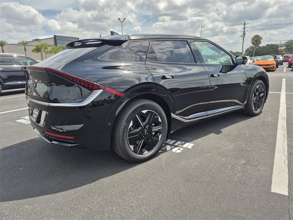 2025 Kia EV6 Wind