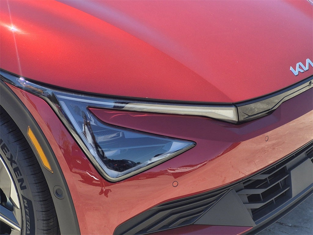 2025 Kia EV6 Light