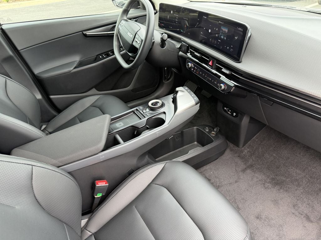 2026 Kia EV6 Wind