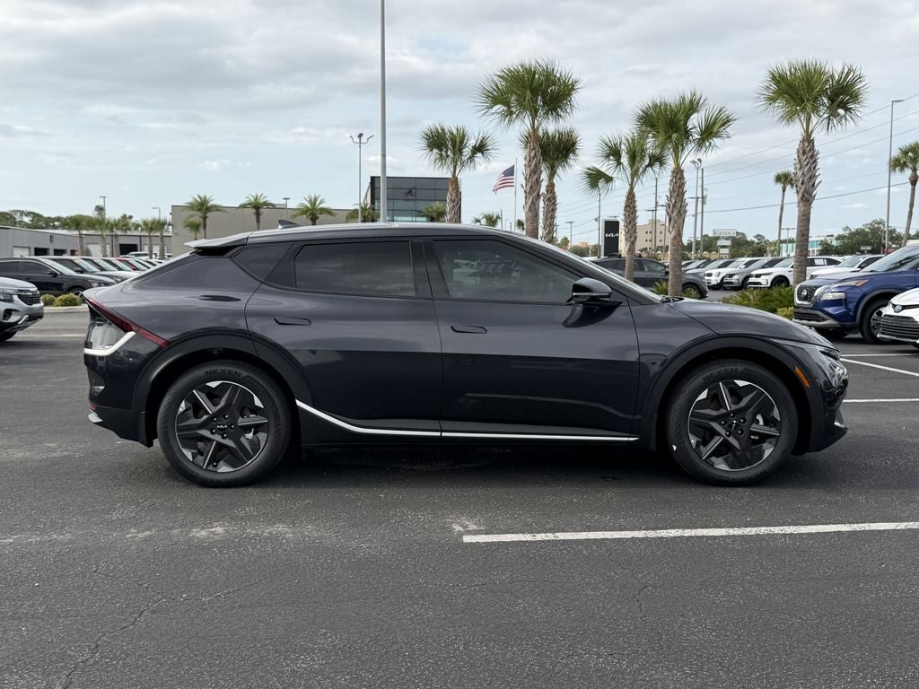 2026 Kia EV6 Light