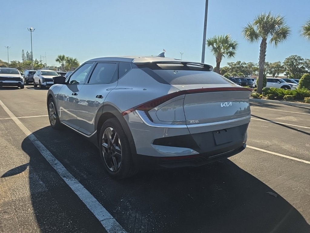 2025 Kia EV6 Light