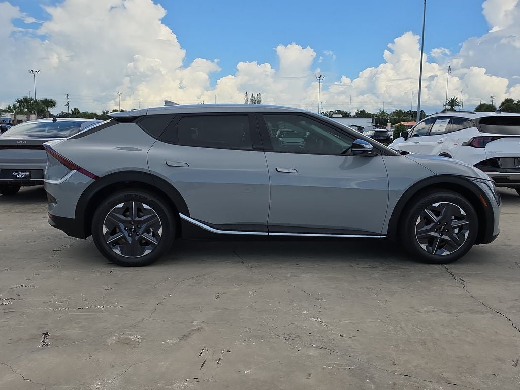 2026 Kia EV6 Light