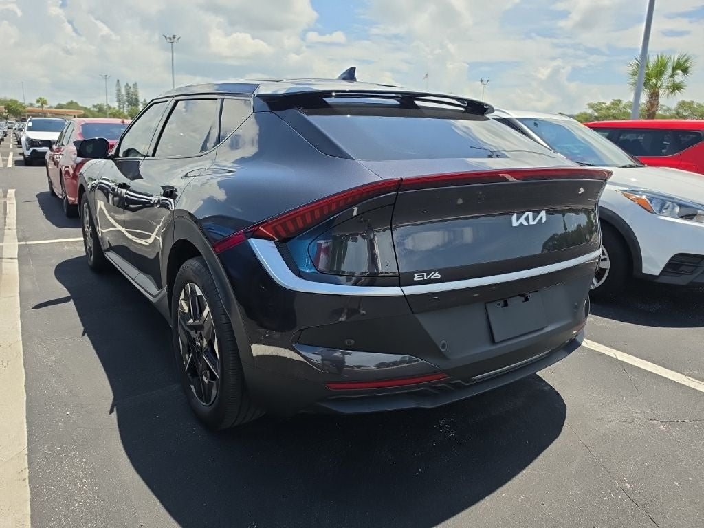 2025 Kia EV6 Light