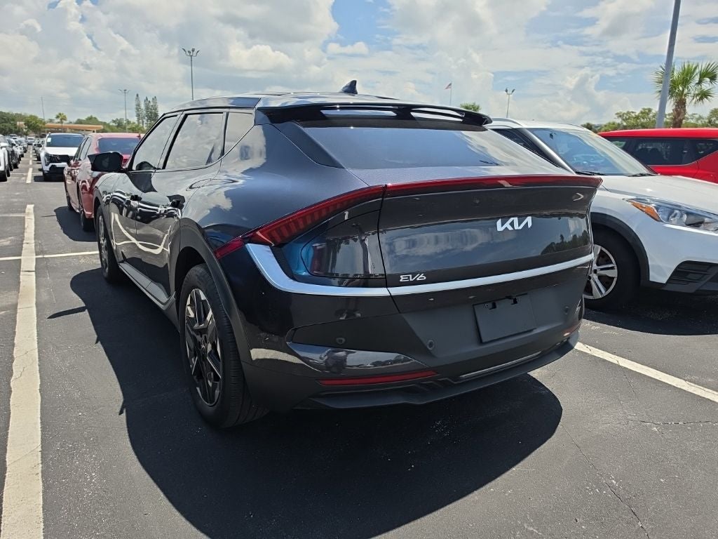 2025 Kia EV6 Light