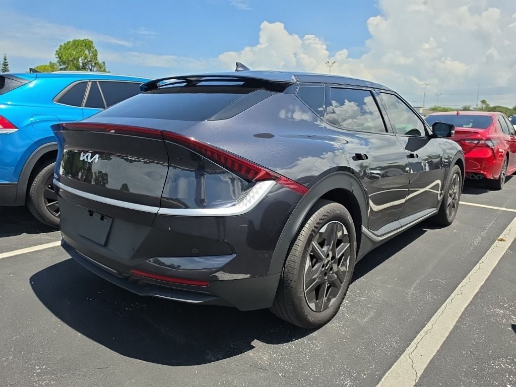 2025 Kia EV6 Light