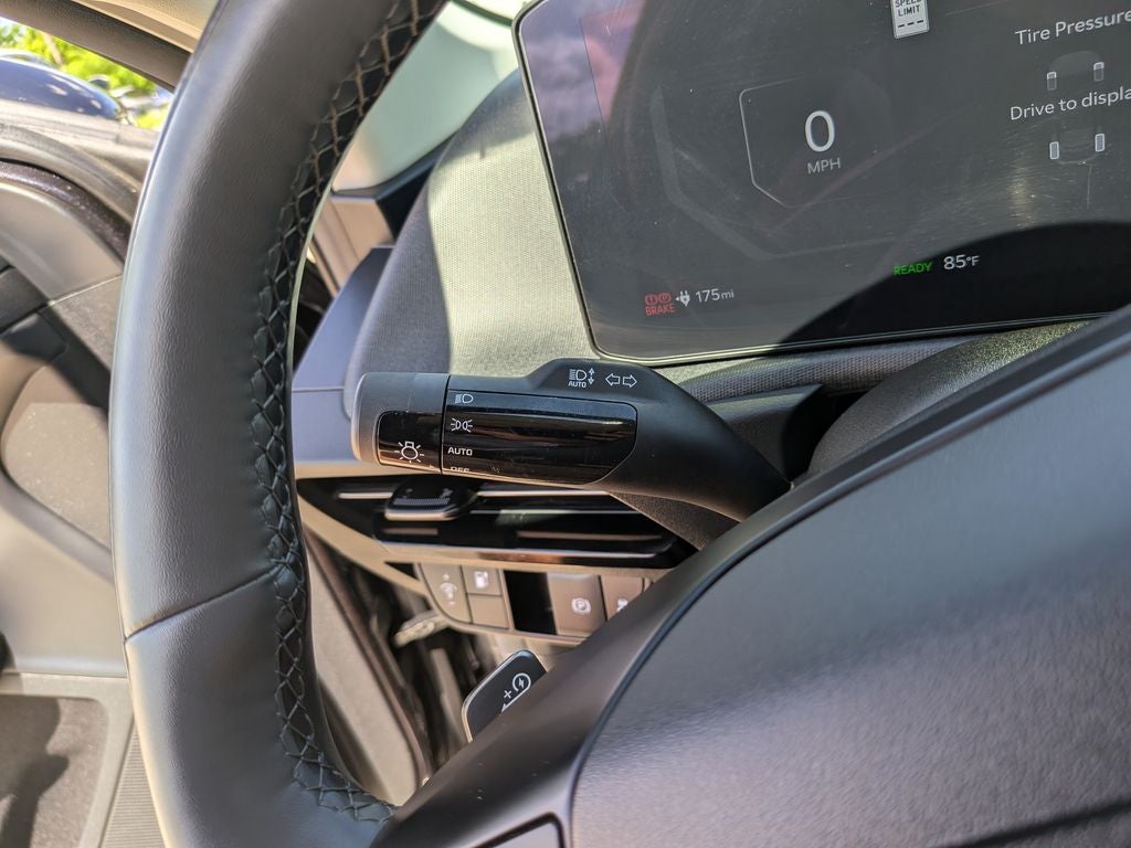 2025 Kia EV6 Light