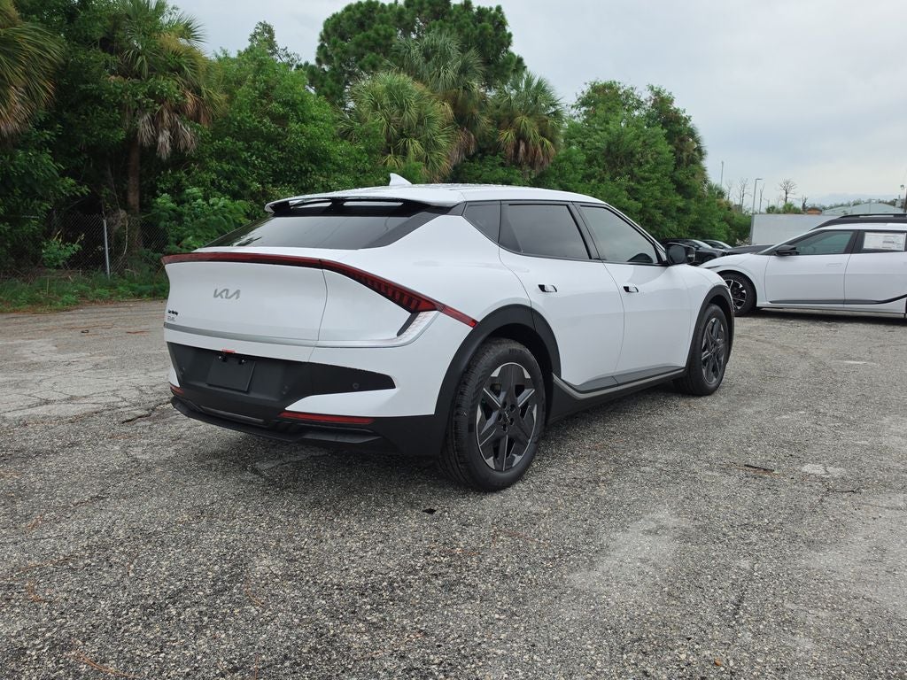 2026 Kia EV6 Light