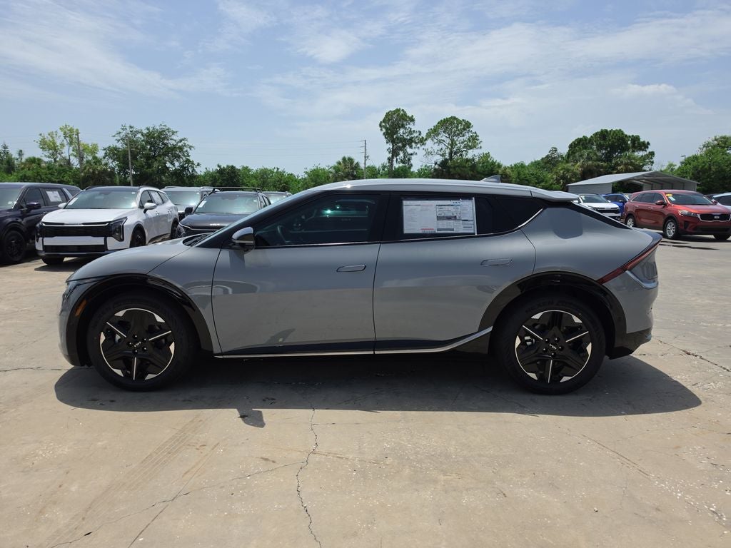 2026 Kia EV6 Wind