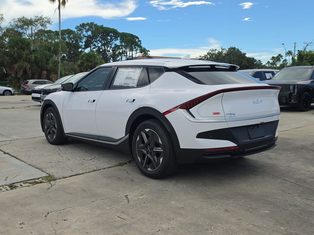 2026 Kia EV6 Light