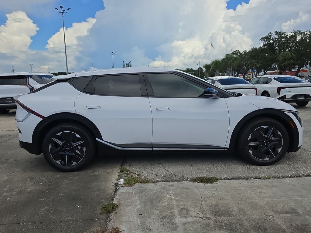 2026 Kia EV6 Light