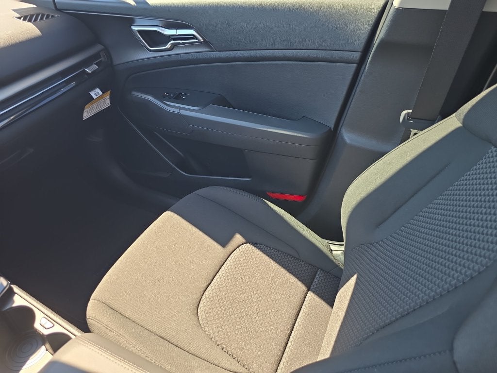 2027 Kia Sportage LX