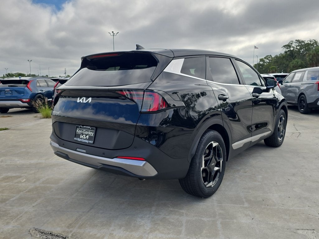 2027 Kia Sportage EX