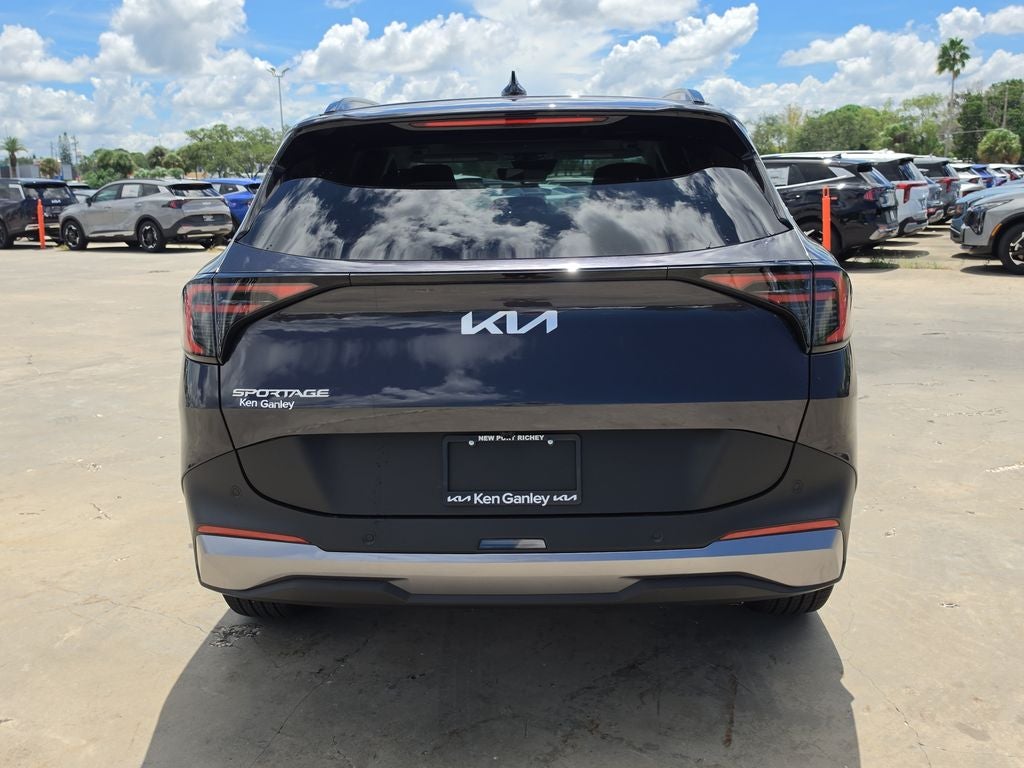 2027 Kia Sportage EX