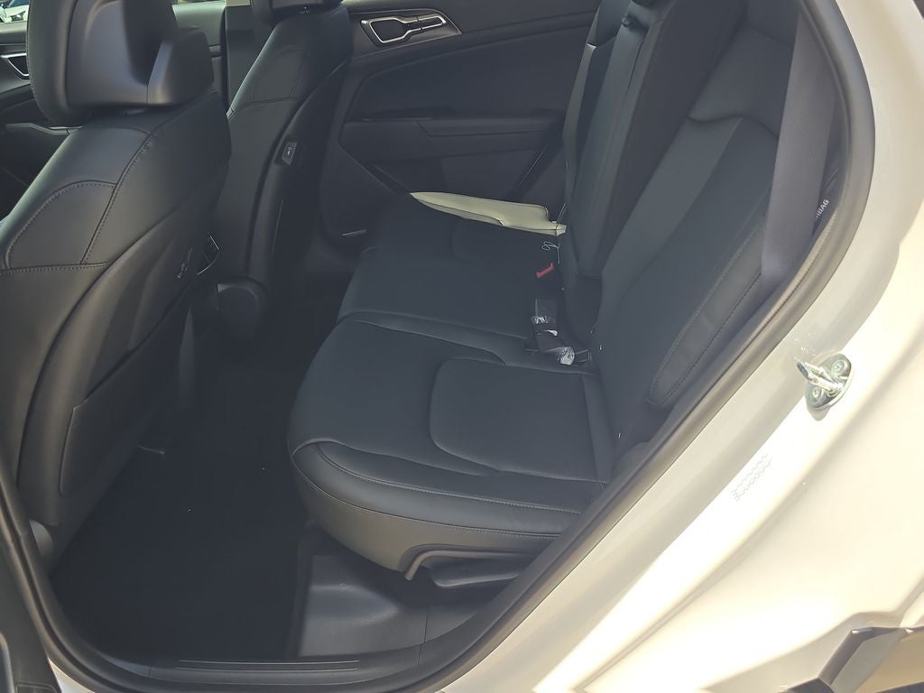 2027 Kia Sportage EX
