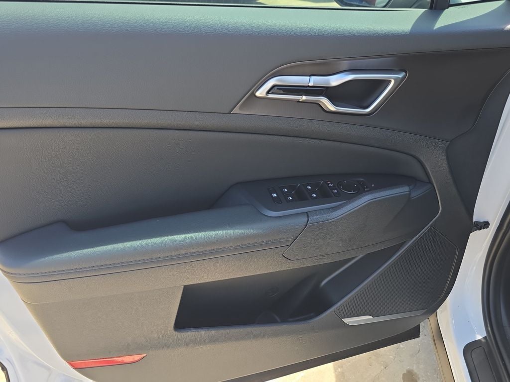 2027 Kia Sportage EX