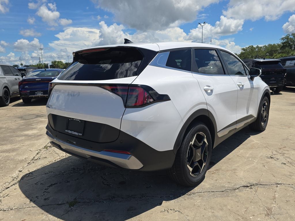 2027 Kia Sportage EX
