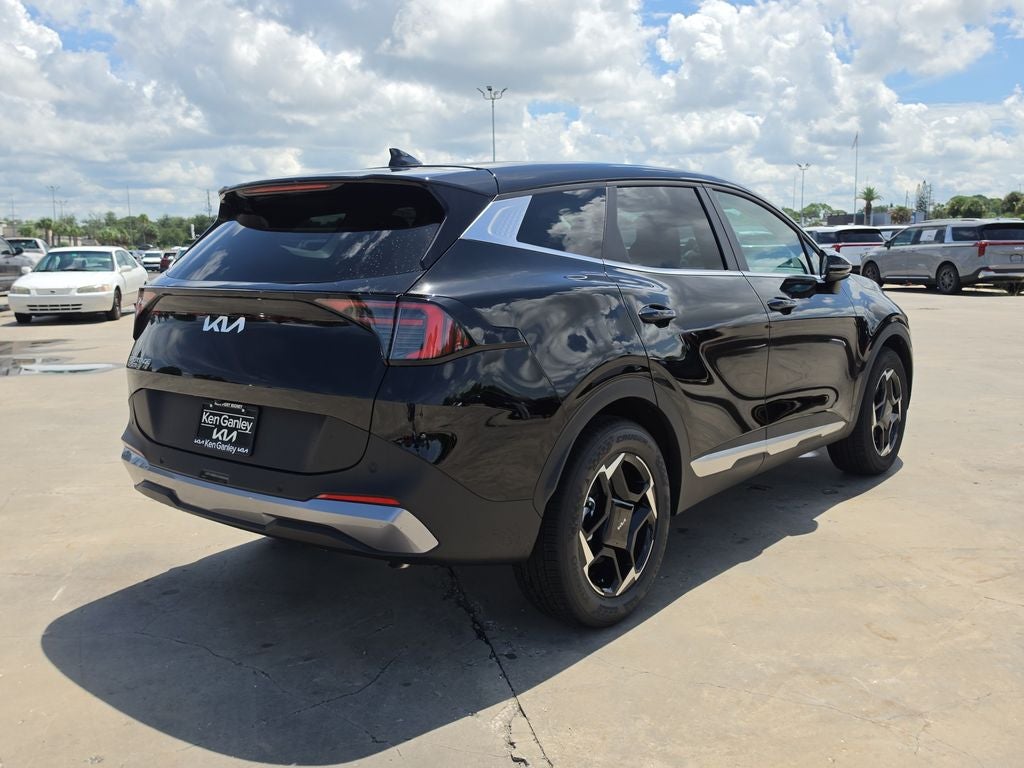 2027 Kia Sportage EX
