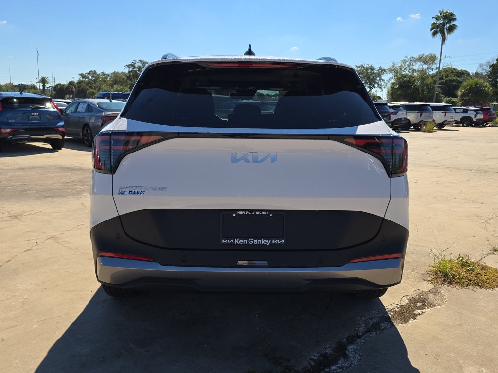 2027 Kia Sportage EX