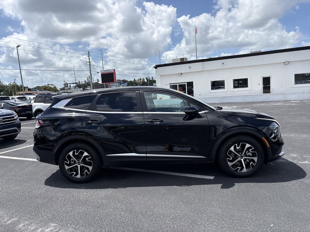 2025 Kia Sportage EX