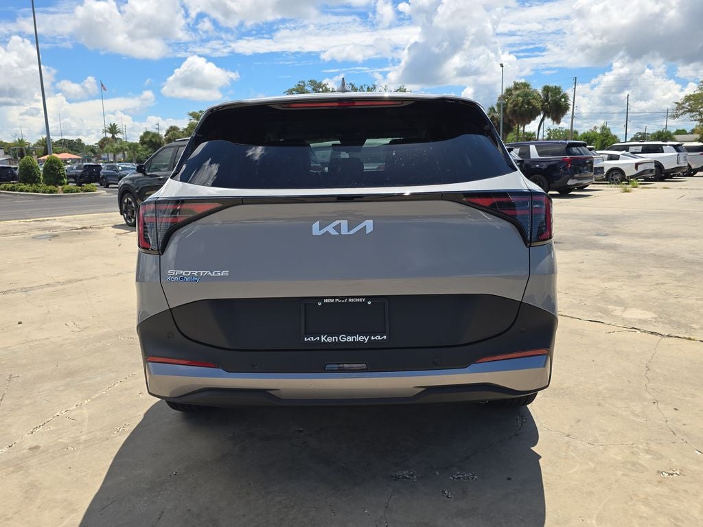 2027 Kia Sportage EX