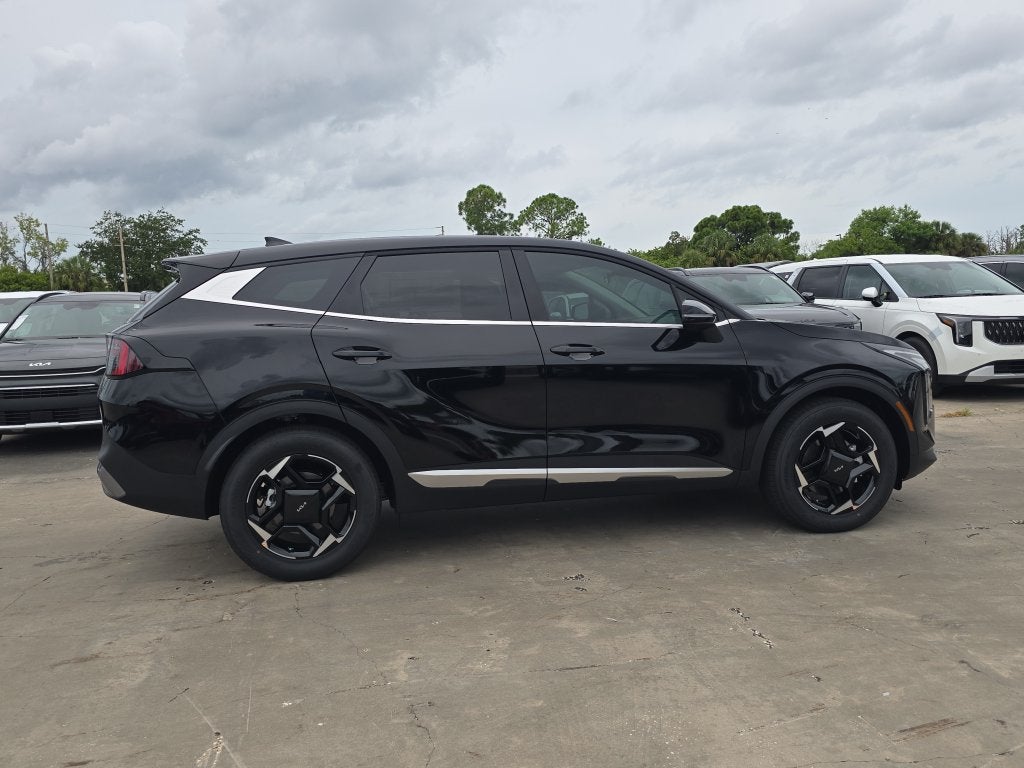 2027 Kia Sportage EX