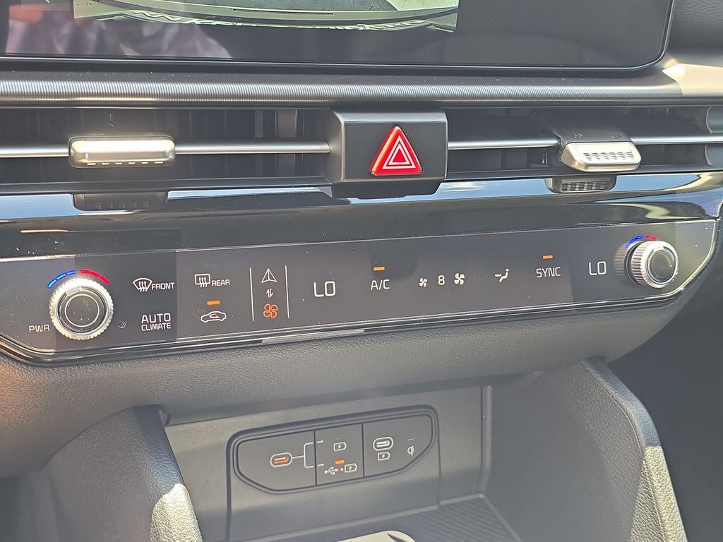 2027 Kia Sportage EX