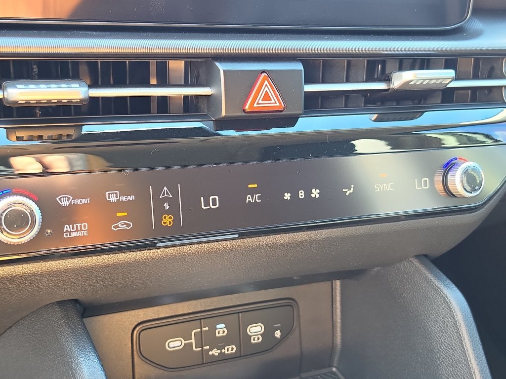 2027 Kia Sportage EX