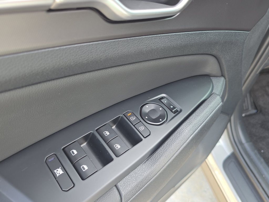 2027 Kia Sportage EX